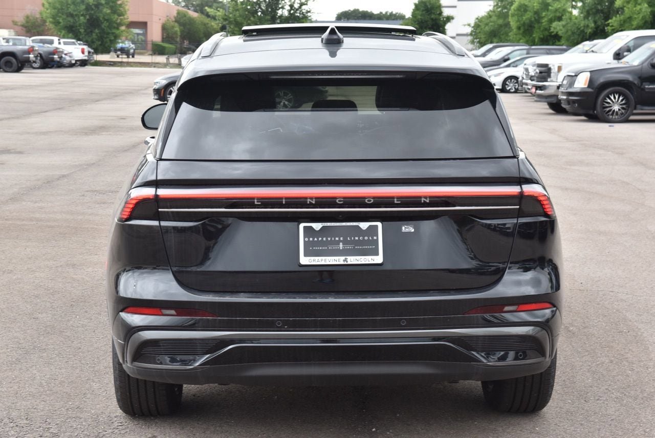 New 2026 Lincoln Nautilus Reserve w/ Jet Appearance Package AWD/4WD image 15