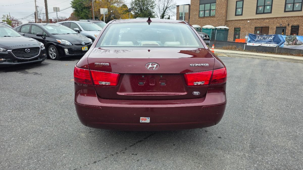 Used 2010 Hyundai Sonata GLS image 6