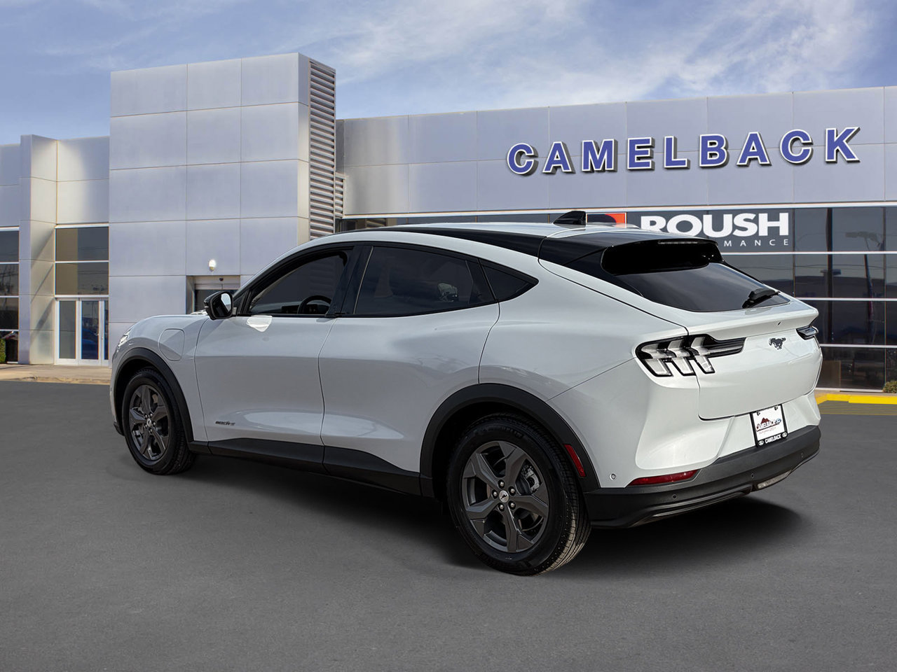 Used 2023 Ford Mustang Mach-E Select RWD image 4
