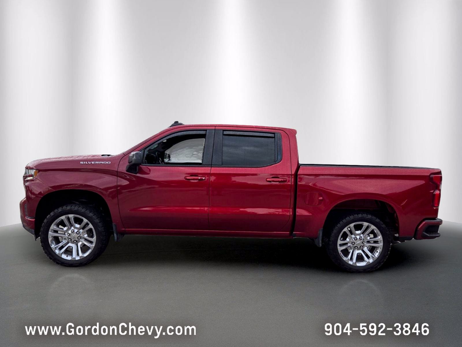 Used 2021 Chevrolet Silverado 1500 RST RWD image 2
