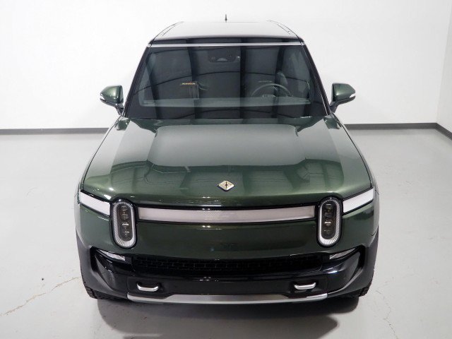 Used 2024 Rivian R1S Adventure AWD/4WD image 11