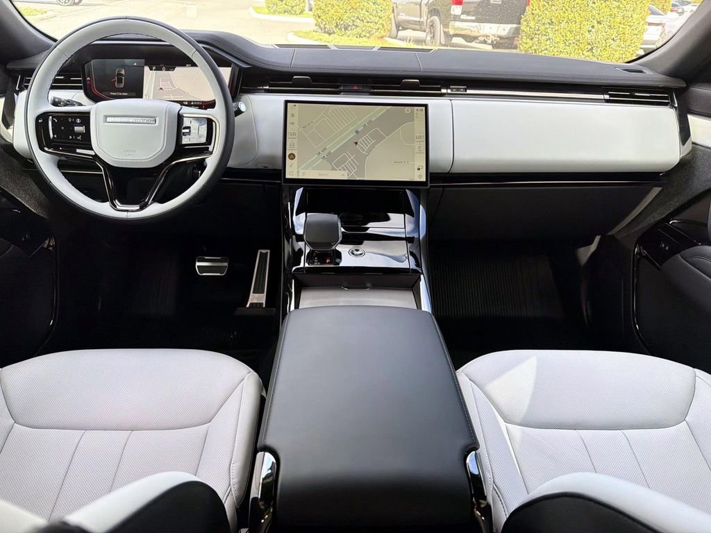 New 2026 Land Rover Range Rover Sport Dynamic SE image 12