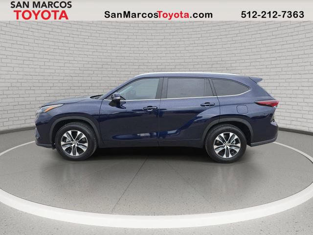 Used 2025 Toyota Highlander XLE image 8
