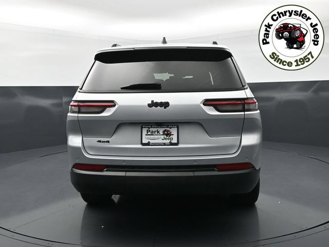 Used 2023 Jeep Grand Cherokee L Laredo AWD/4WD image 5