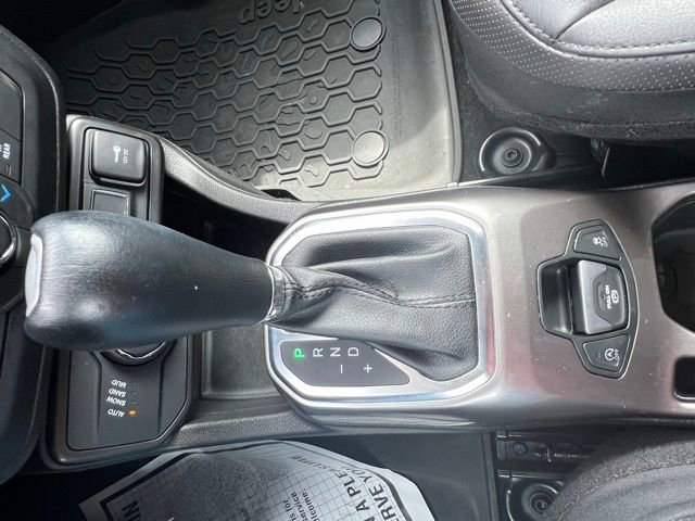 Used 2020 Jeep Renegade Limited AWD/4WD image 18