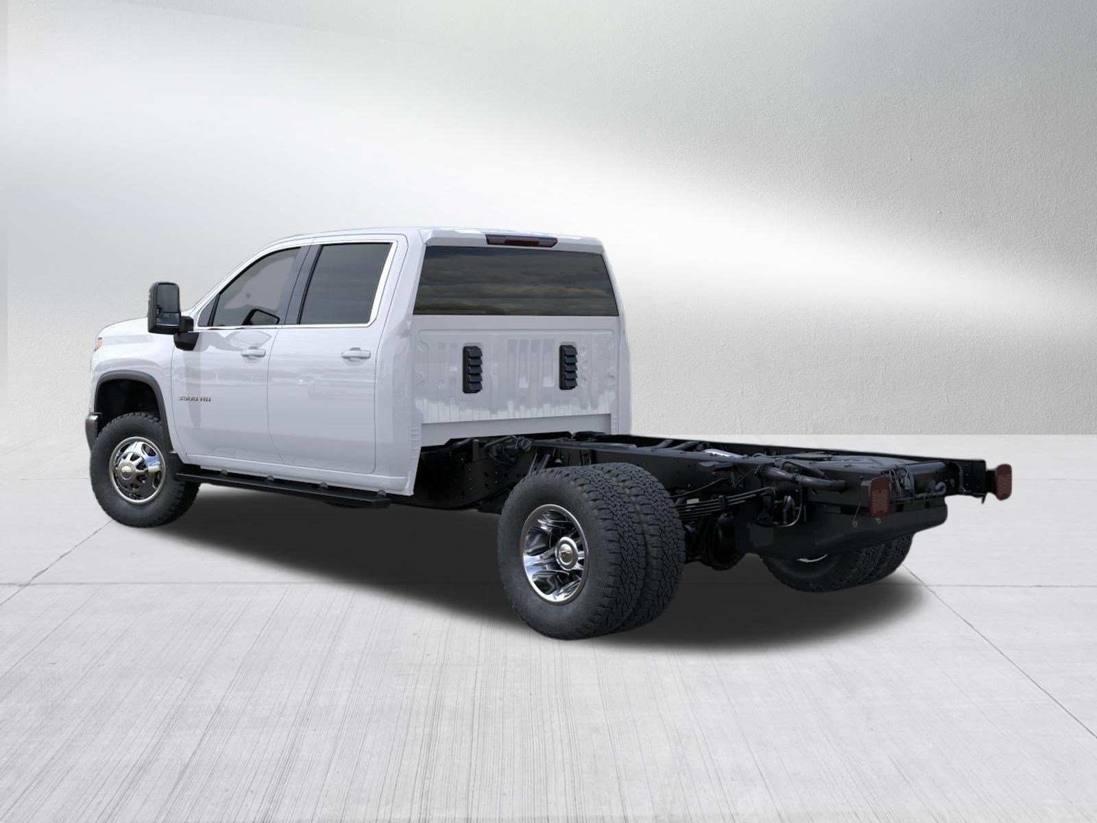 New 2026 Chevrolet Silverado 3500 LT image 3