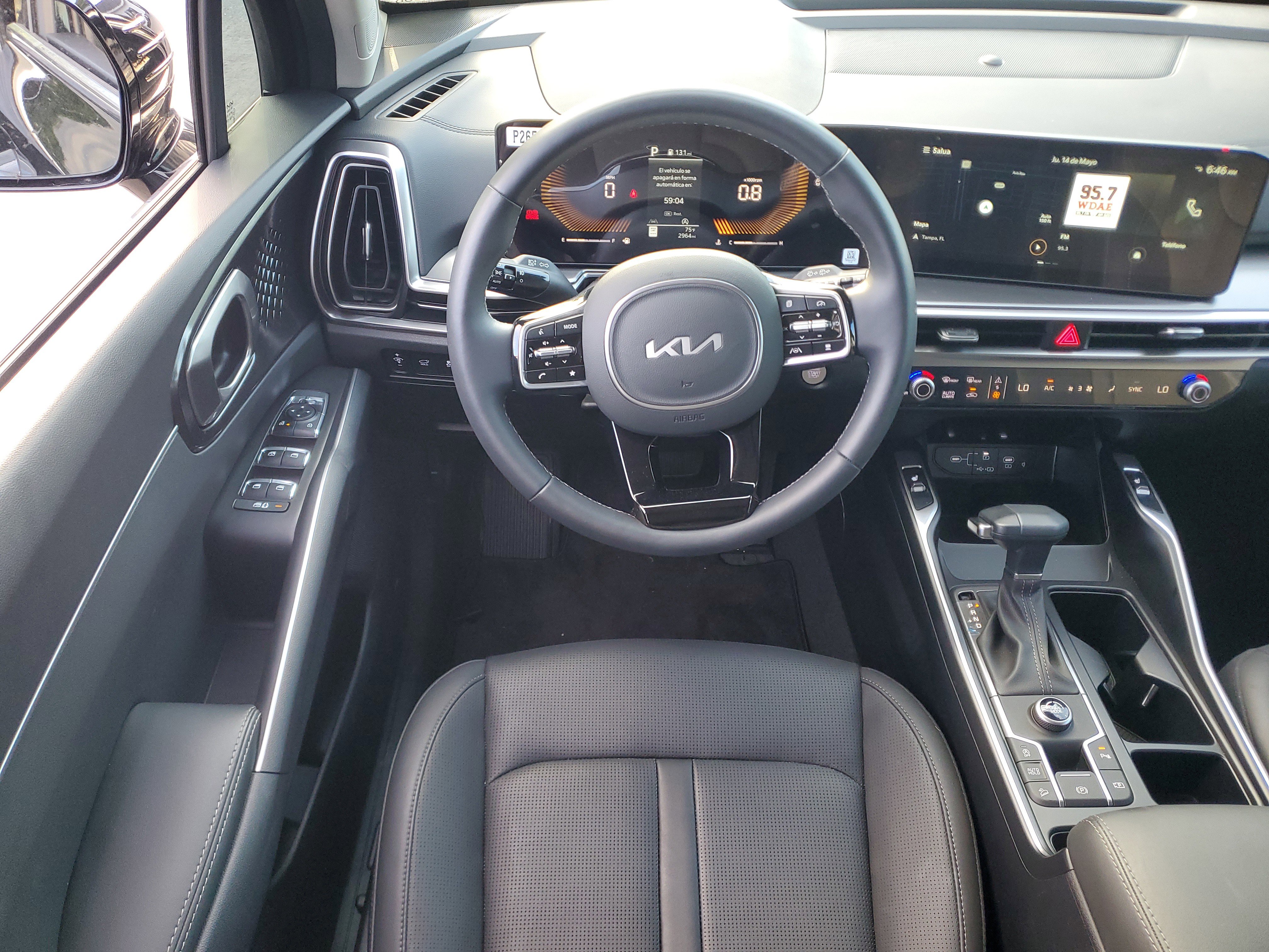 Certified 2025 Kia Sorento EX w/ Panoramic Sunroof Package FWD image 10