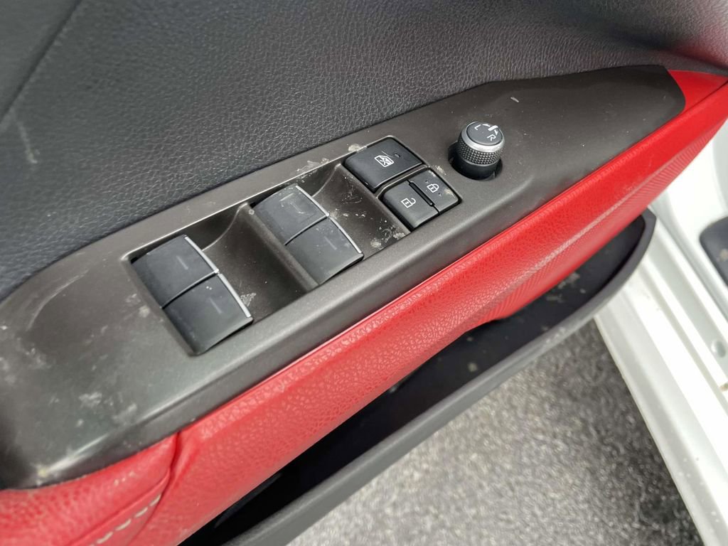 Used 2023 Toyota Camry XSE image 27