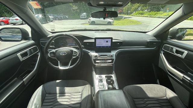Used 2021 Ford Explorer XLT AWD/4WD image 34
