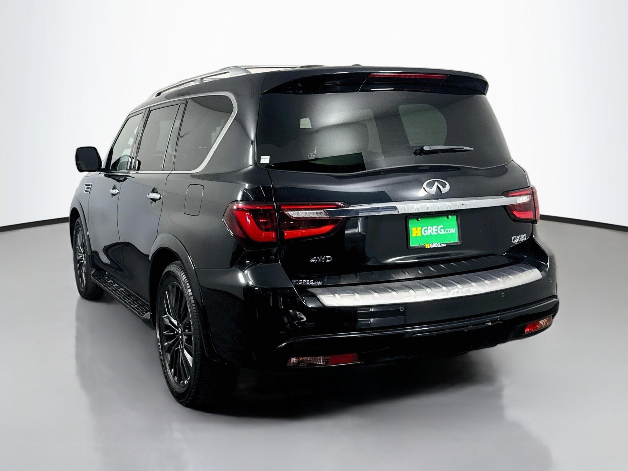 Used 2023 INFINITI QX80 Sensory w/ Cargo Package AWD/4WD image 7