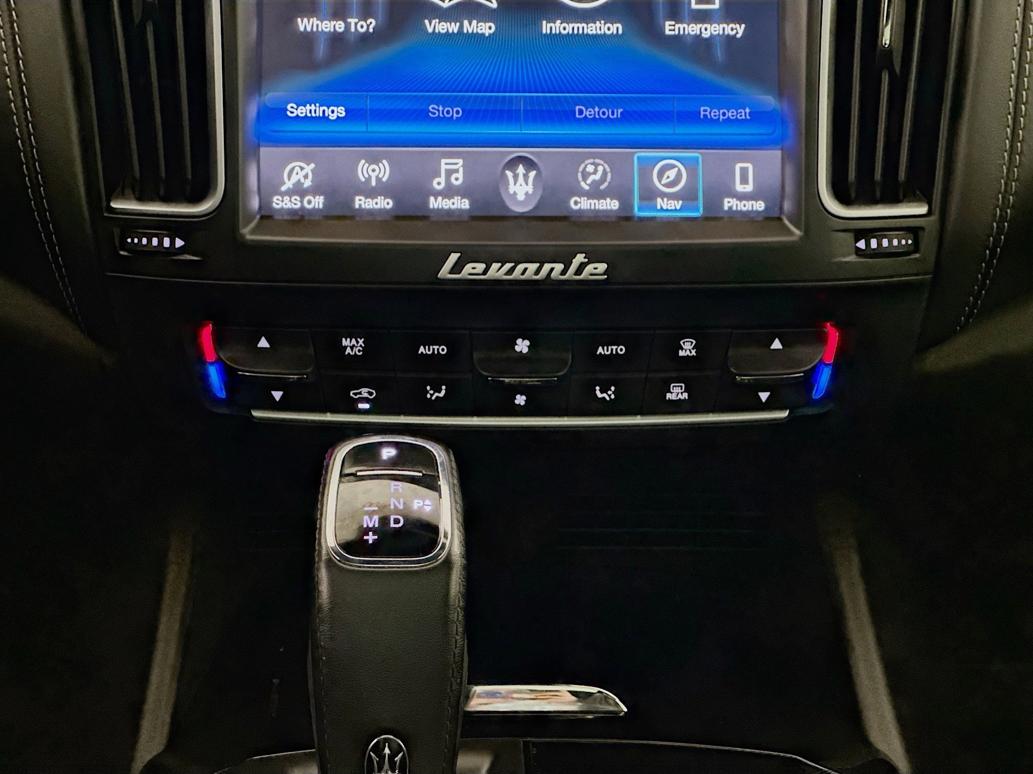 Used 2019 Maserati Levante GranSport AWD/4WD image 13