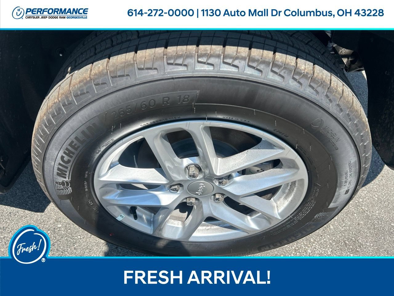 Certified 2026 Jeep Grand Cherokee Laredo AWD/4WD image 11