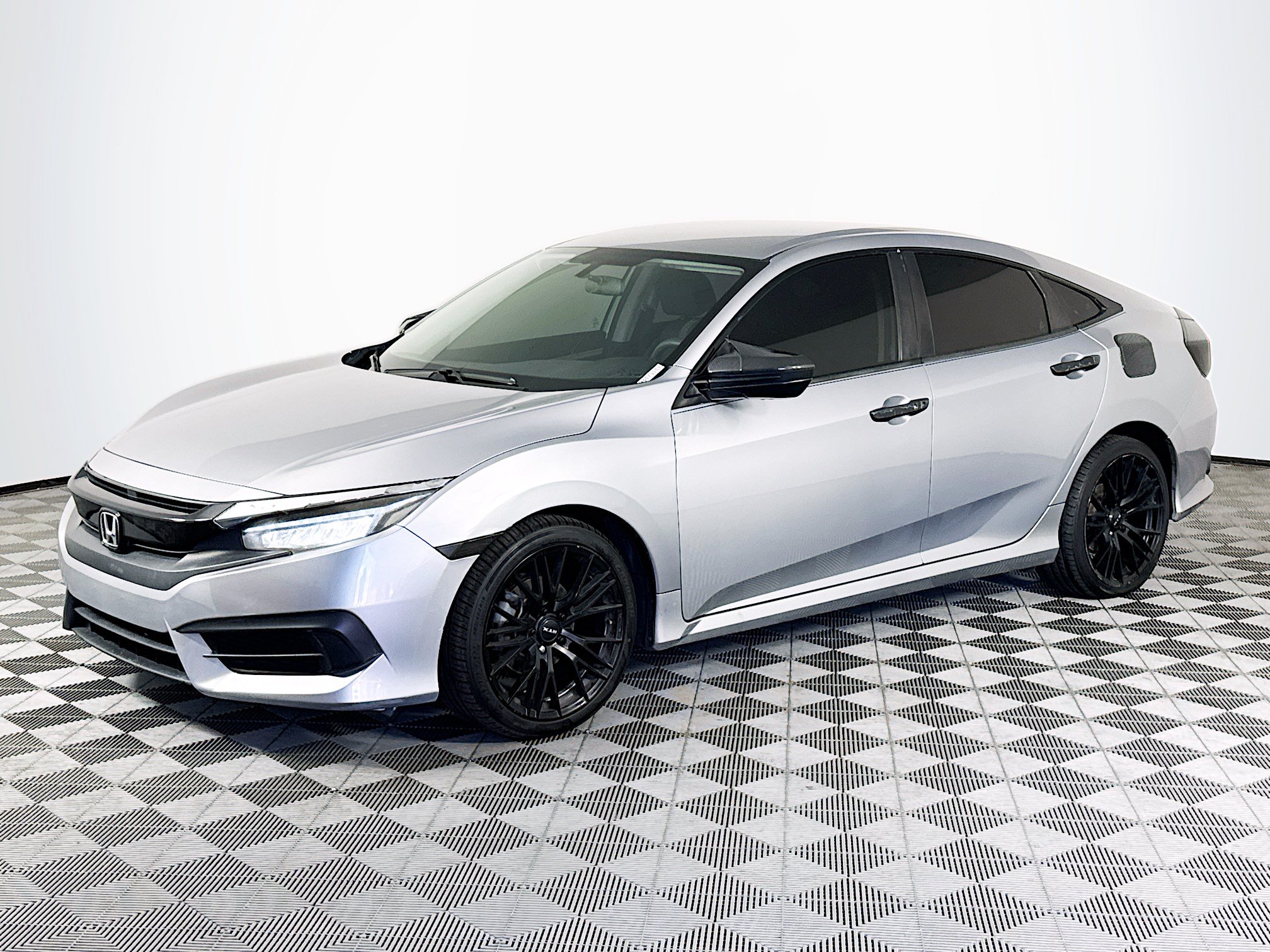 Used 2018 Honda Civic LX image 4