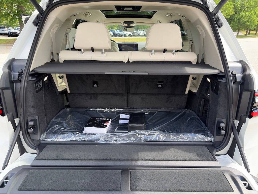 New 2027 BMW X7 xDrive40i AWD/4WD image 22