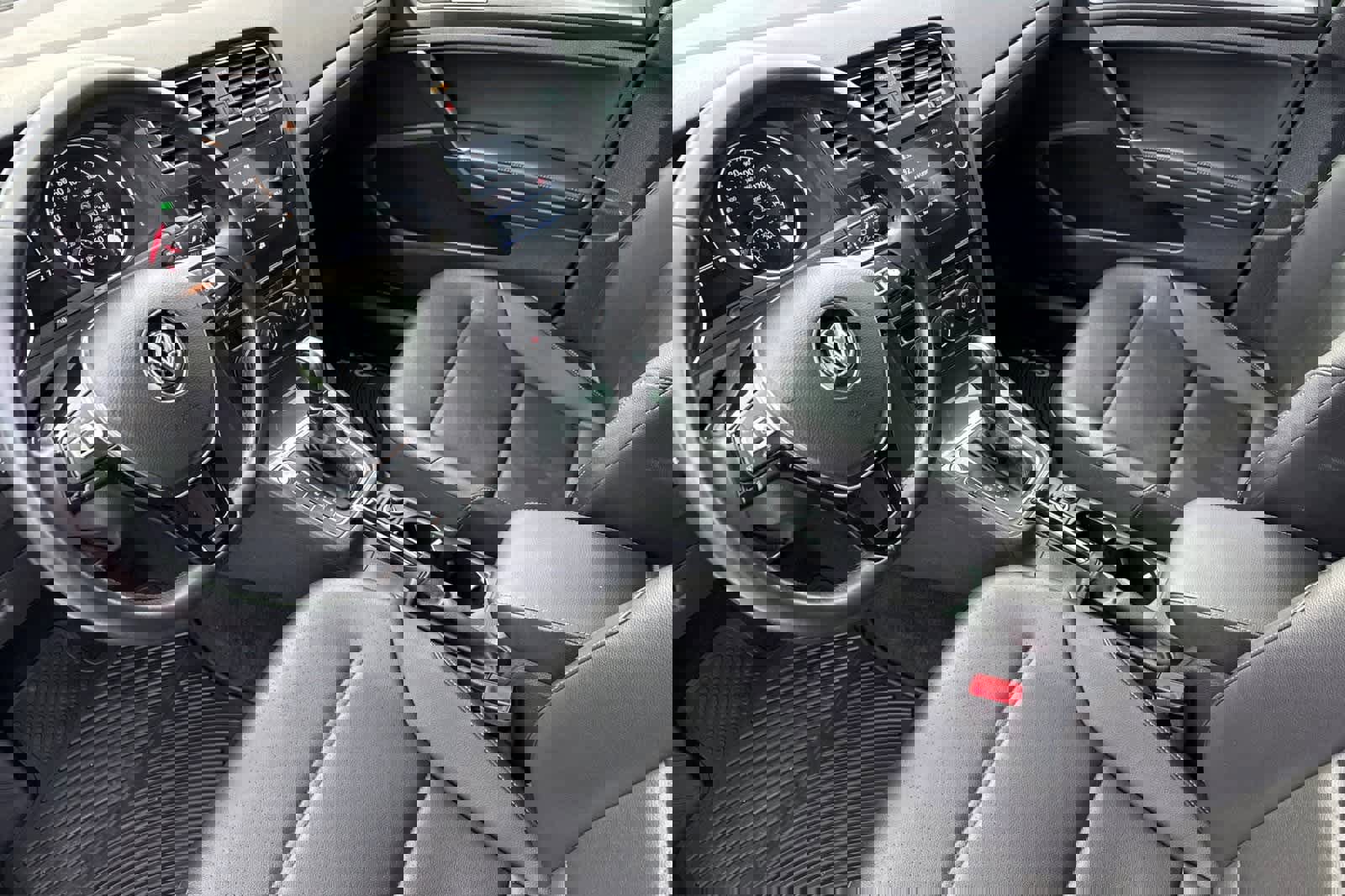 Used 2019 Volkswagen Golf SE image 11