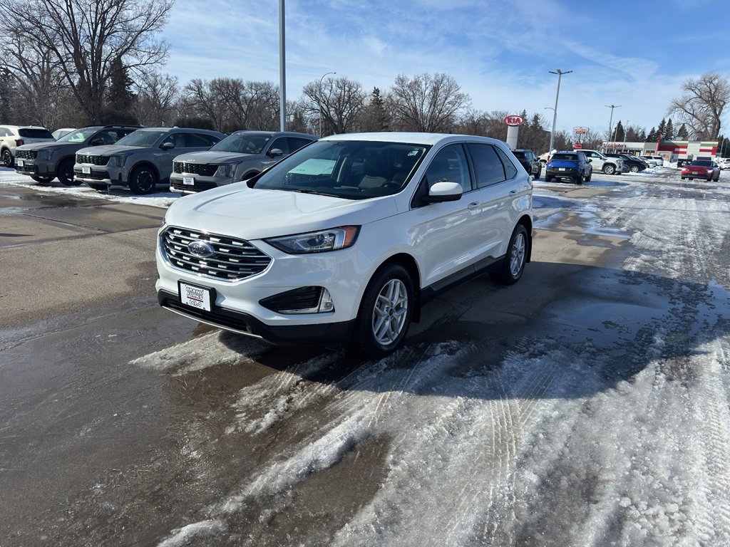 Used 2021 Ford Edge SEL w/ Convenience Package AWD/4WD image 2