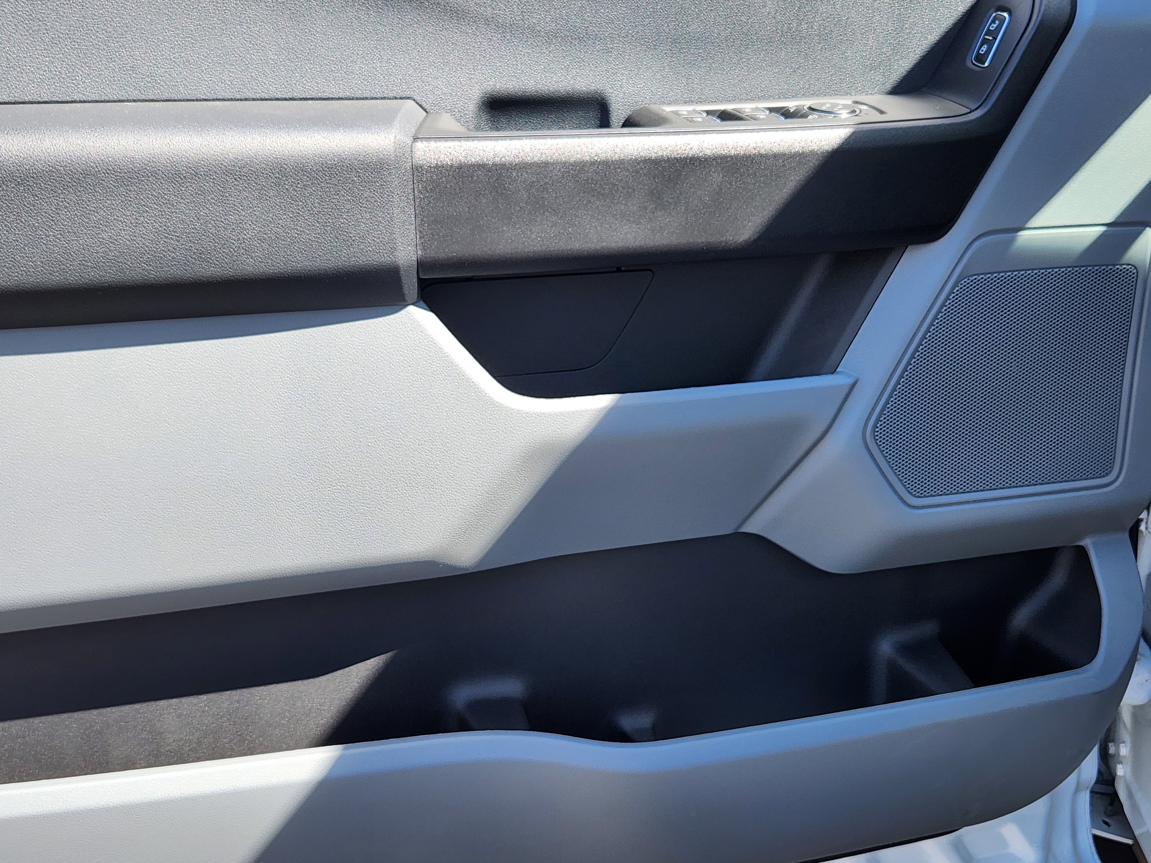 New 2025 Ford F550 4x4 Crew Cab Super Duty image 14