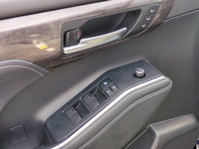 Used 2022 Toyota Highlander Platinum image 15