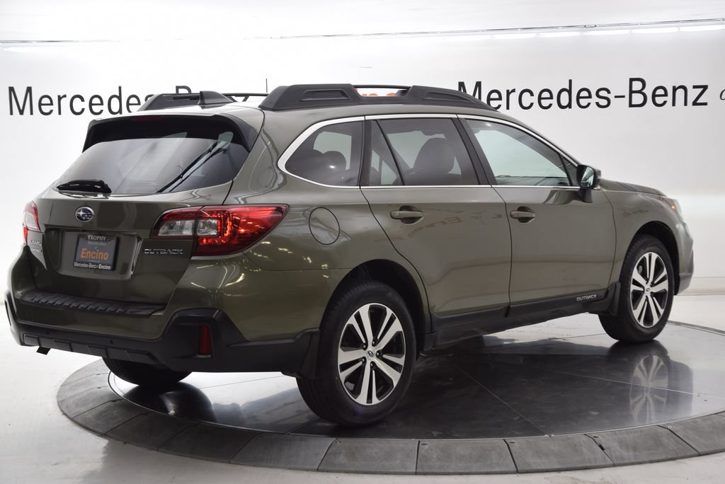 Used 2018 Subaru Outback 2.5i Limited AWD/4WD image 6