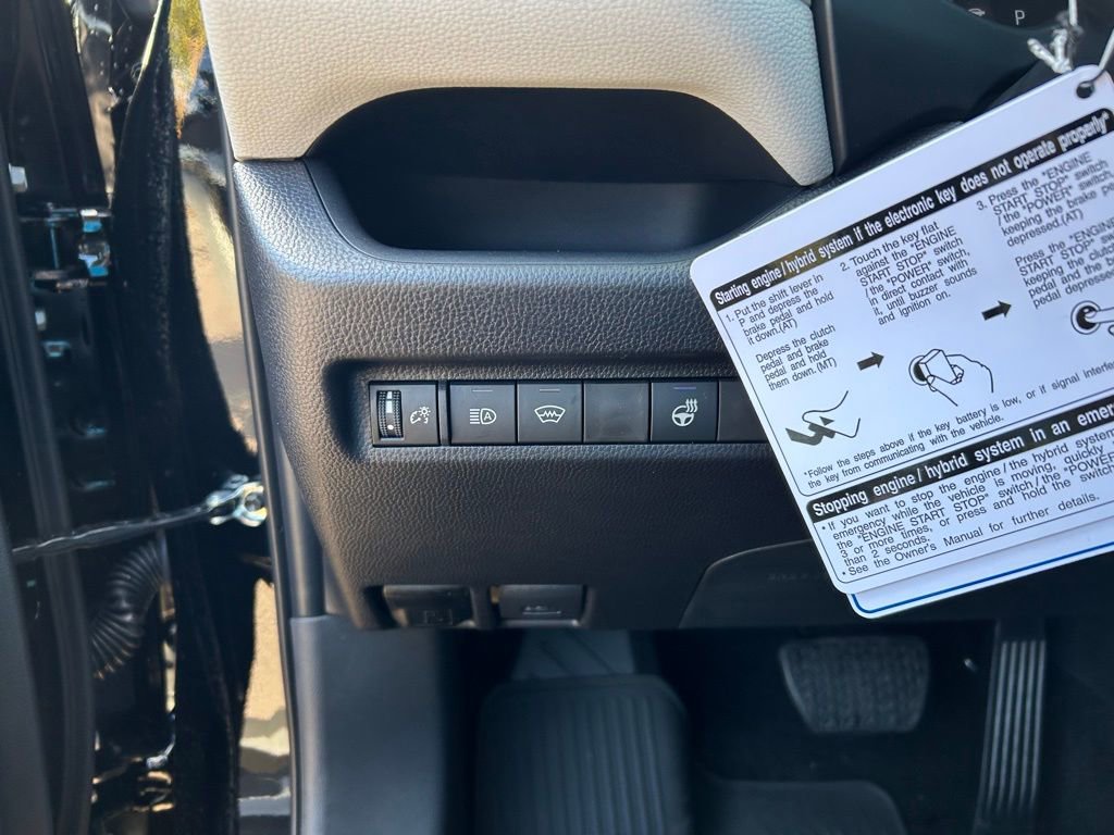 Used 2025 Toyota RAV4 XLE w/ Convenience Package image 27