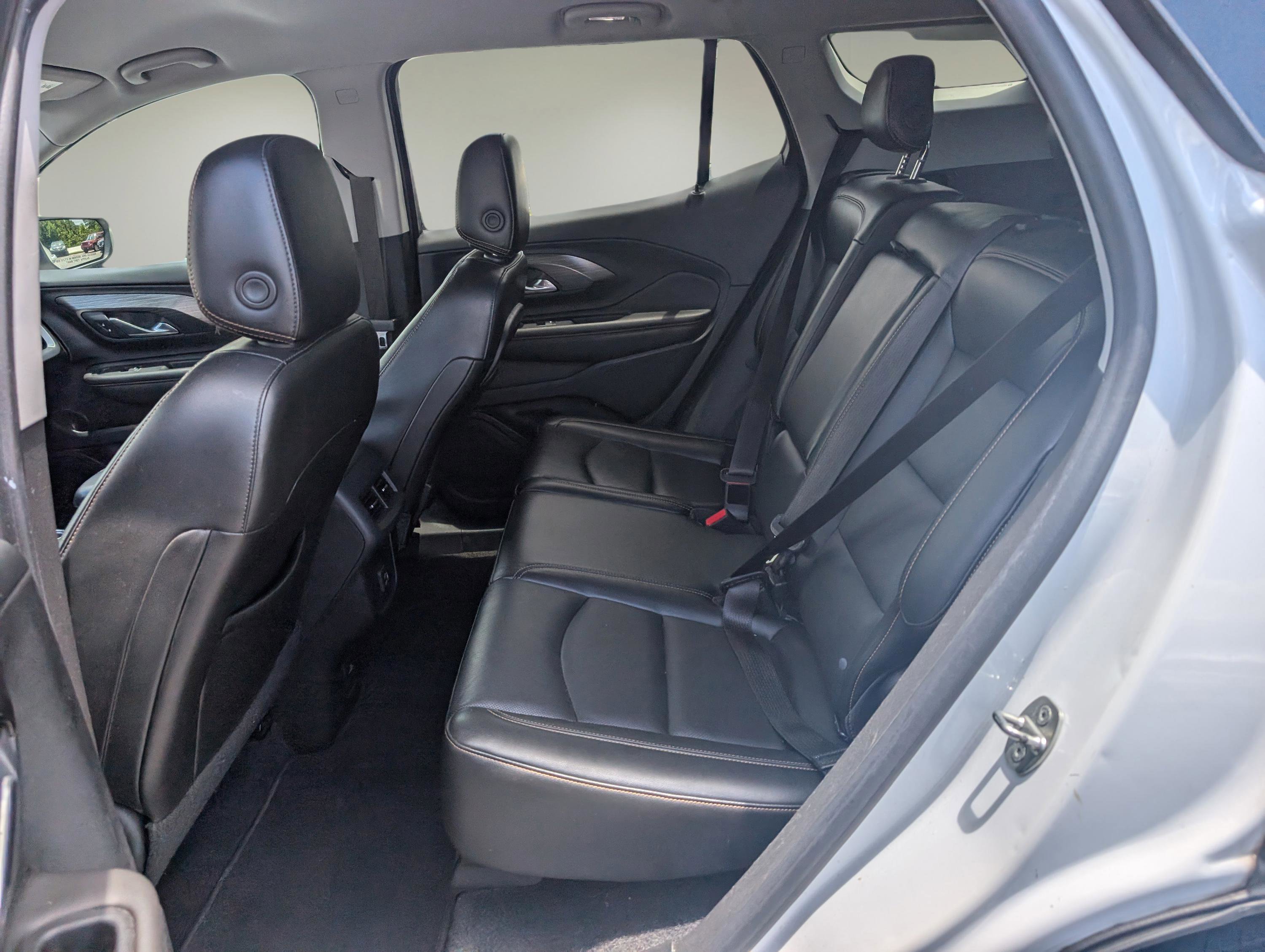 Used 2020 GMC Terrain SLT image 11