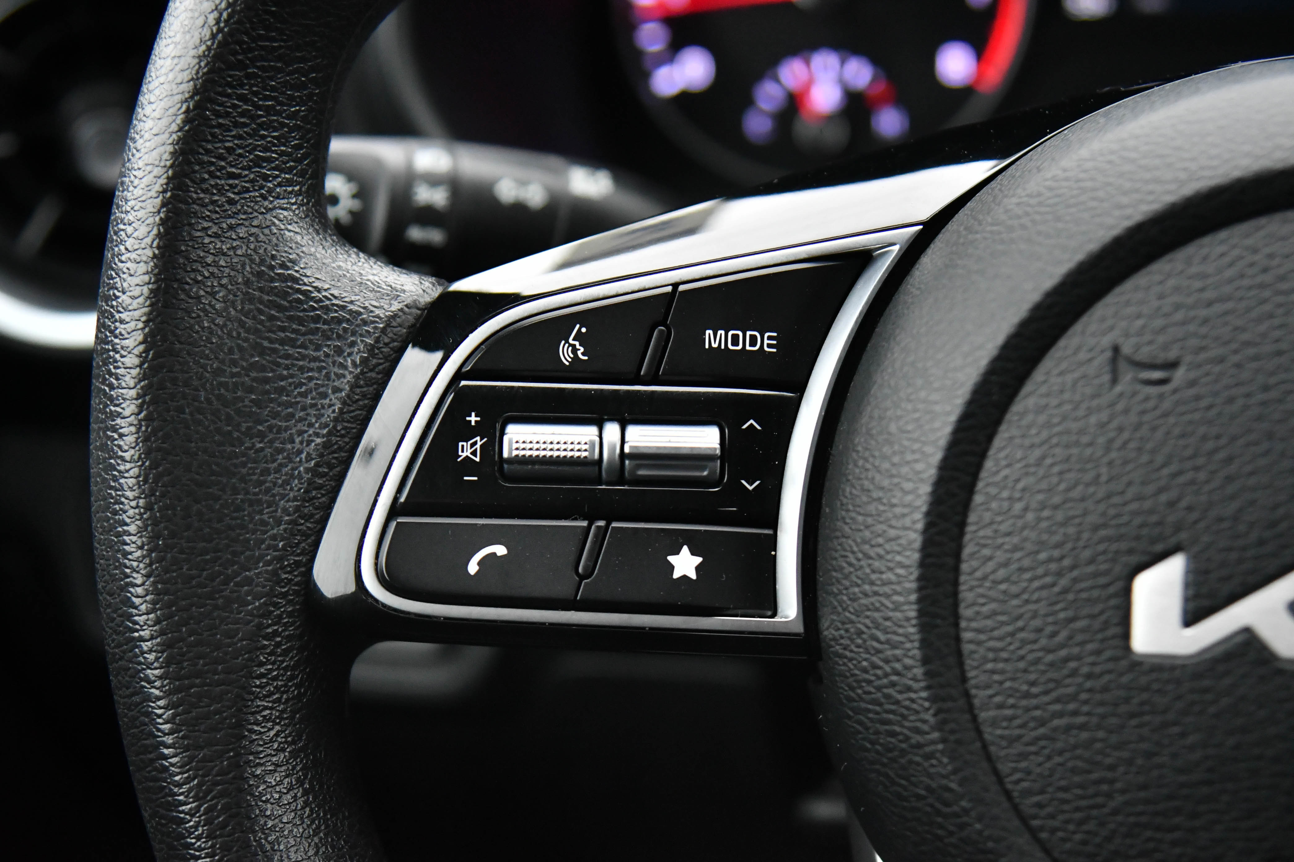 Used 2024 Kia Forte LXS image 25