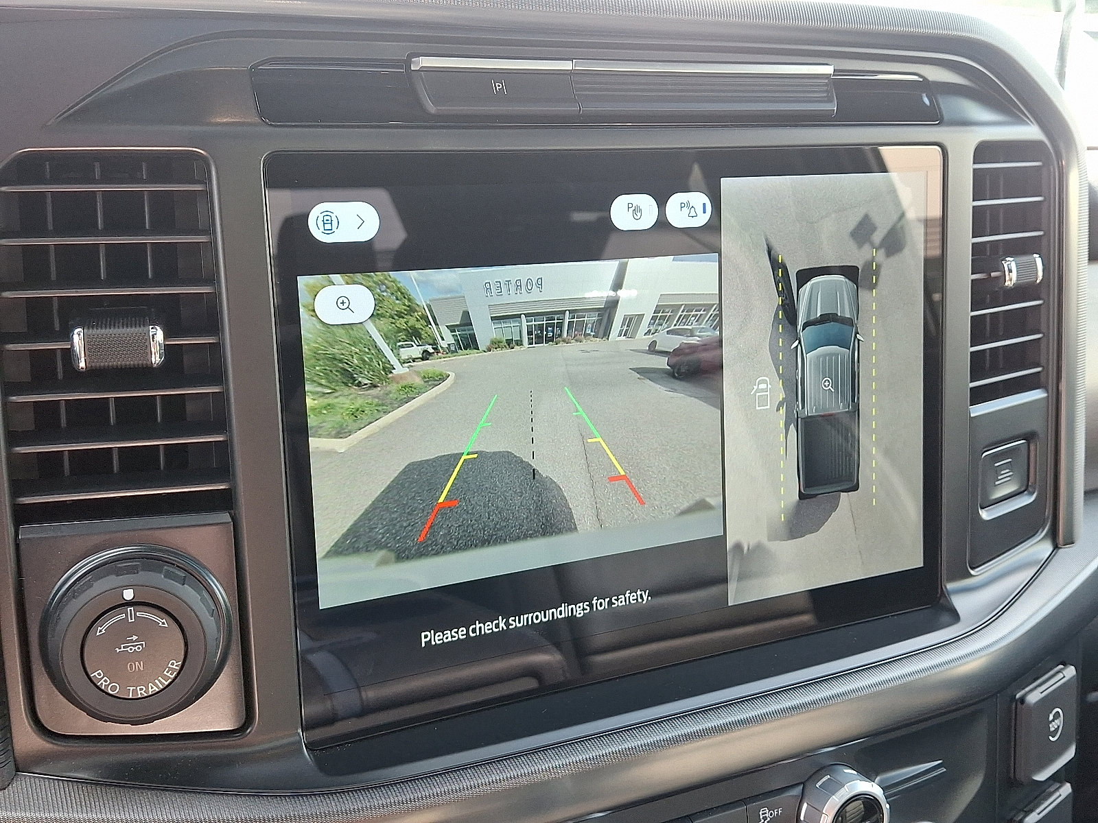 Used 2025 Ford F150 Platinum w/ Equipment Group 702A High image 24