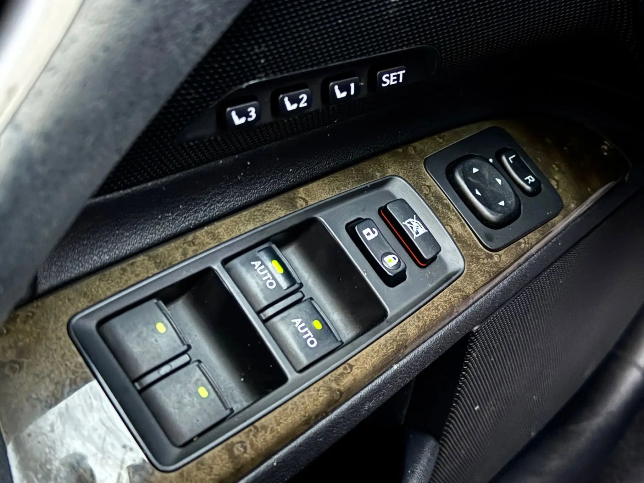 Used 2012 Lexus IS 350C image 23