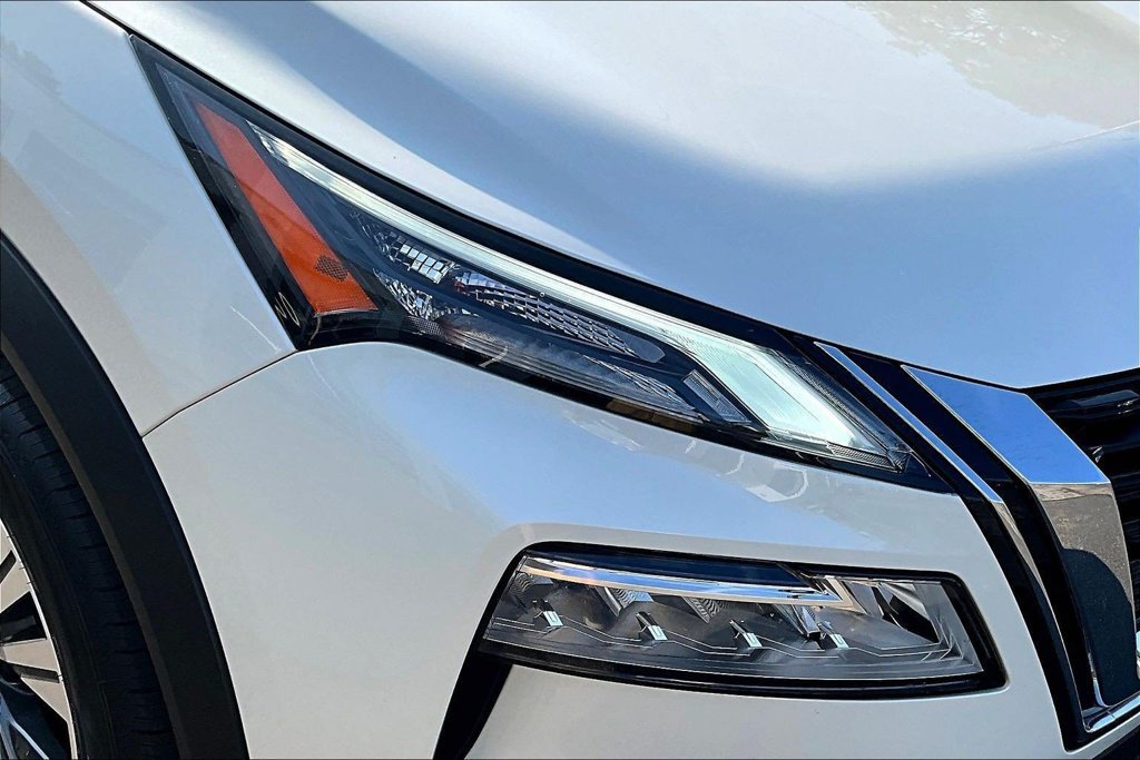 Certified 2023 Nissan Rogue SV AWD/4WD image 31