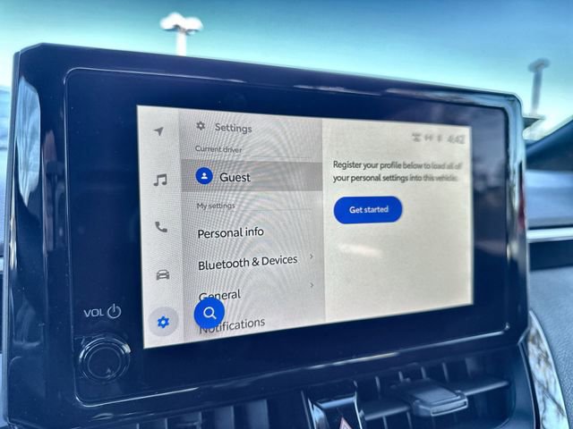 Used 2025 Toyota Corolla SE image 25