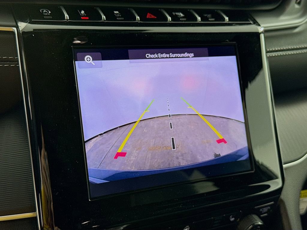 New 2025 Jeep Grand Cherokee Laredo image 43