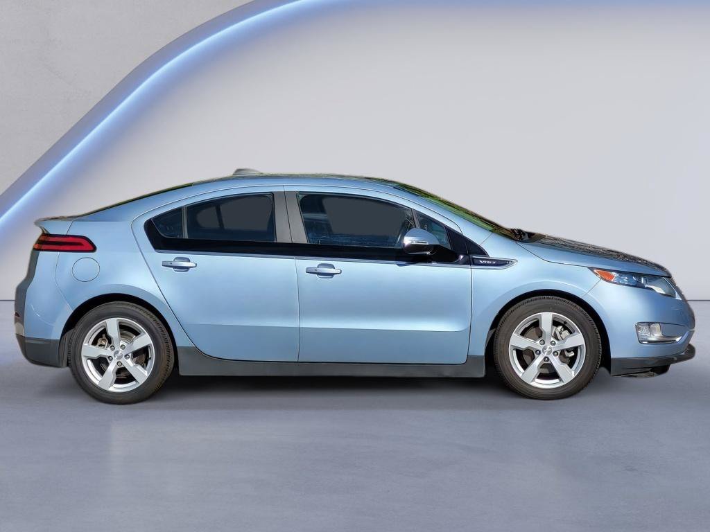 Used 2015 Chevrolet Volt Premium w/ Premium Trim Package FWD image 4