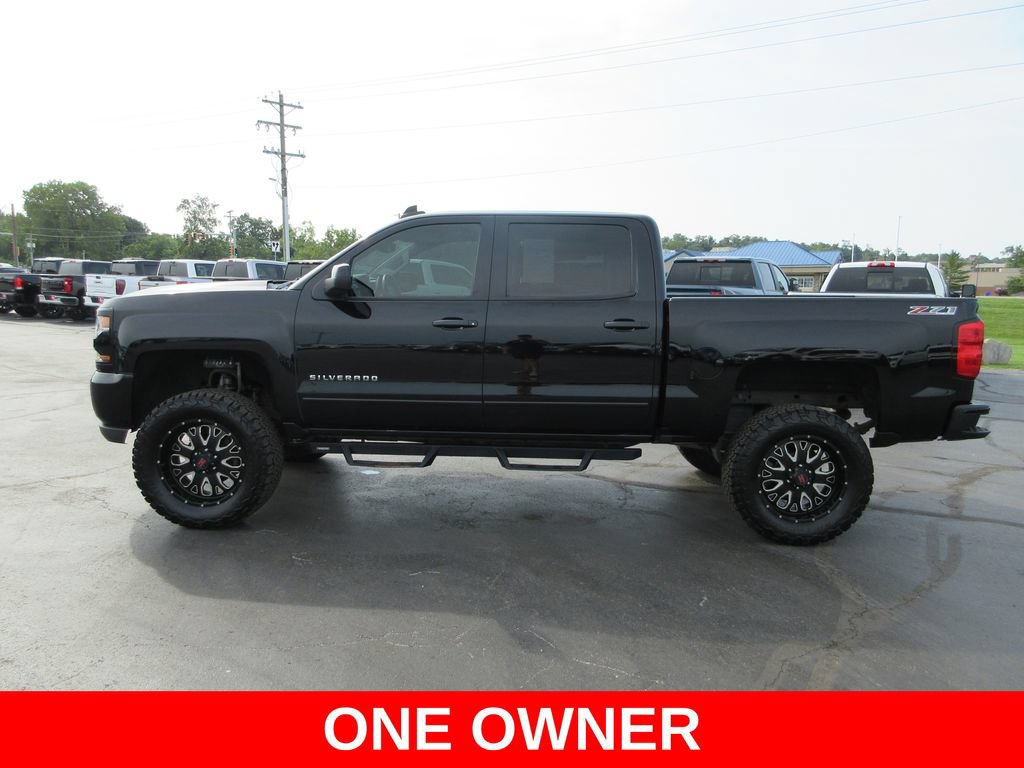 Used 2017 Chevrolet Silverado 1500 LT w/ All Star Edition AWD/4WD image 9