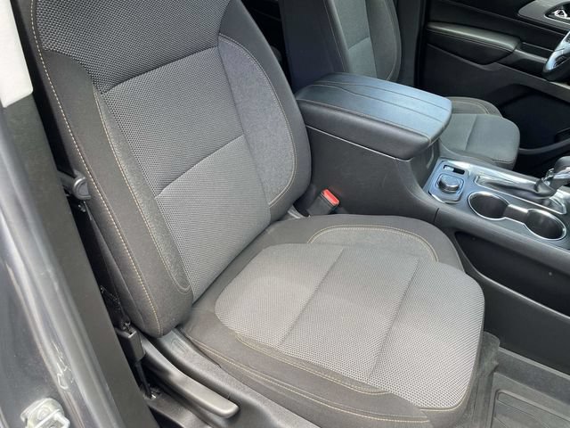 Used 2021 Chevrolet Traverse LT w/ LPO, Floor Liner Package AWD/4WD image 20