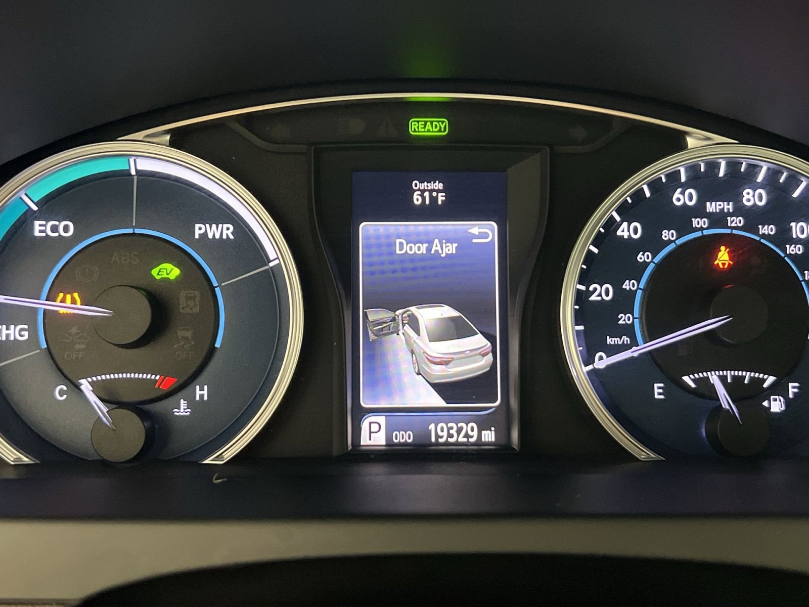 Used 2017 Toyota Camry XLE w/ Moonroof Package FWD image 18