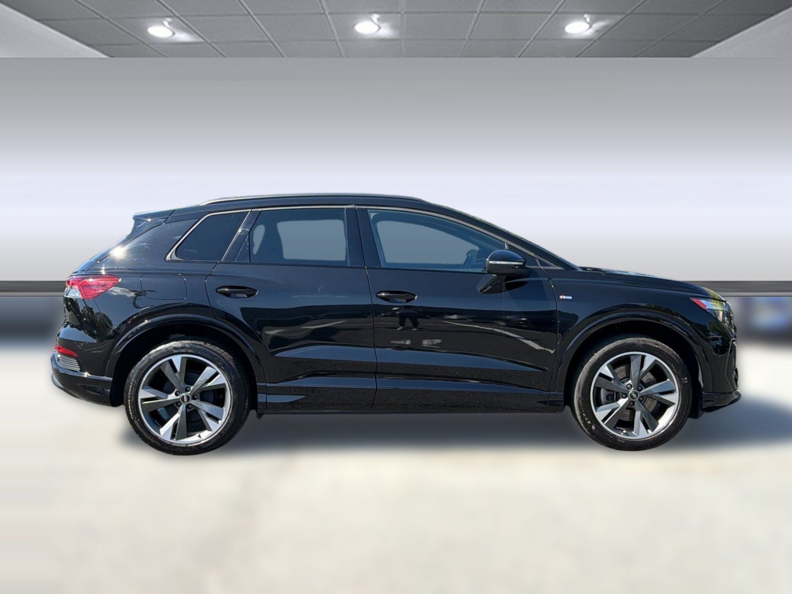 Certified 2023 Audi Q4 e-tron Premium w/ Convenience Package AWD/4WD image 8