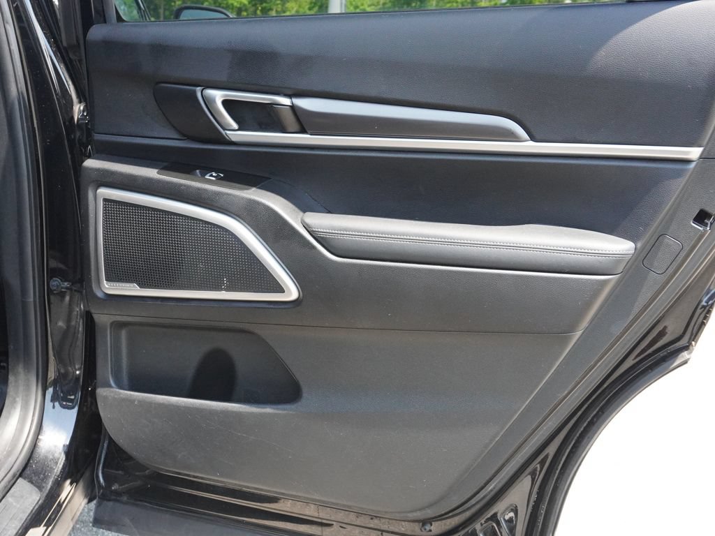 Used 2023 Kia Telluride LX AWD/4WD image 18