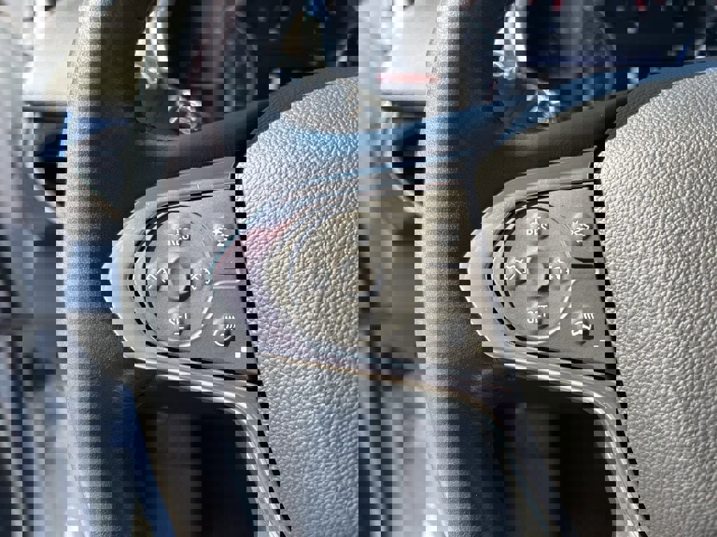 Used 2021 Chevrolet Traverse High Country image 9