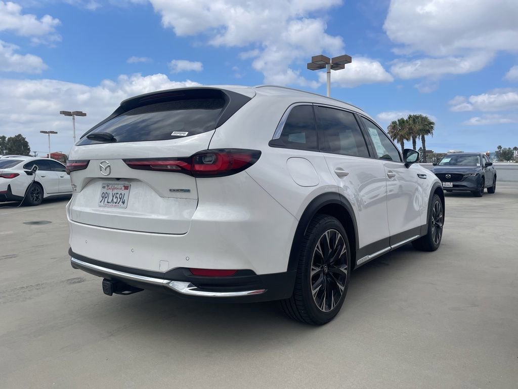 Certified 2024 MAZDA CX-90 Plug-In Hybrid w/ Premium Plus AWD/4WD image 2