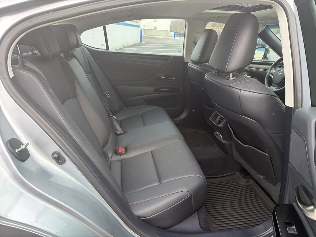 Used 2022 Lexus ES 350 w/ Premium Package image 23
