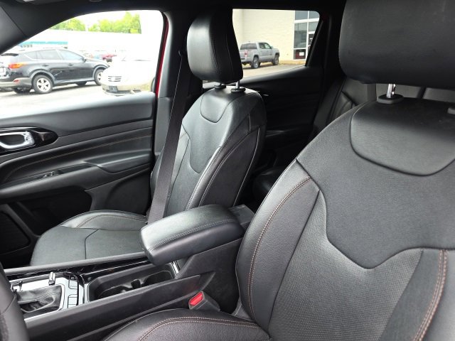 Used 2023 Jeep Compass Limited image 10