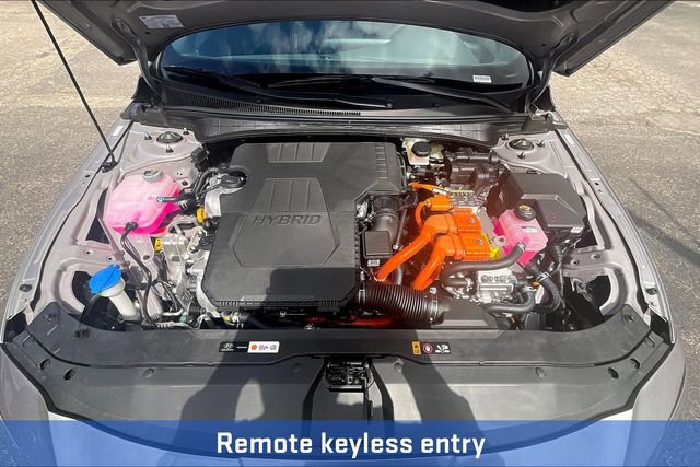 New 2025 Hyundai Elantra SEL image 13