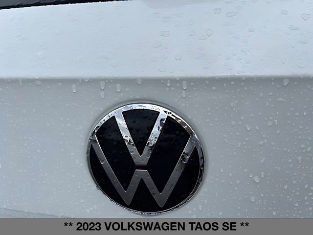 Used 2023 Volkswagen Taos SE w/ Panoramic Sunroof Package image 12