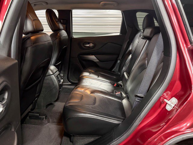 Used 2020 Jeep Cherokee Latitude Lux w/ Comfort/Convenience Group image 14