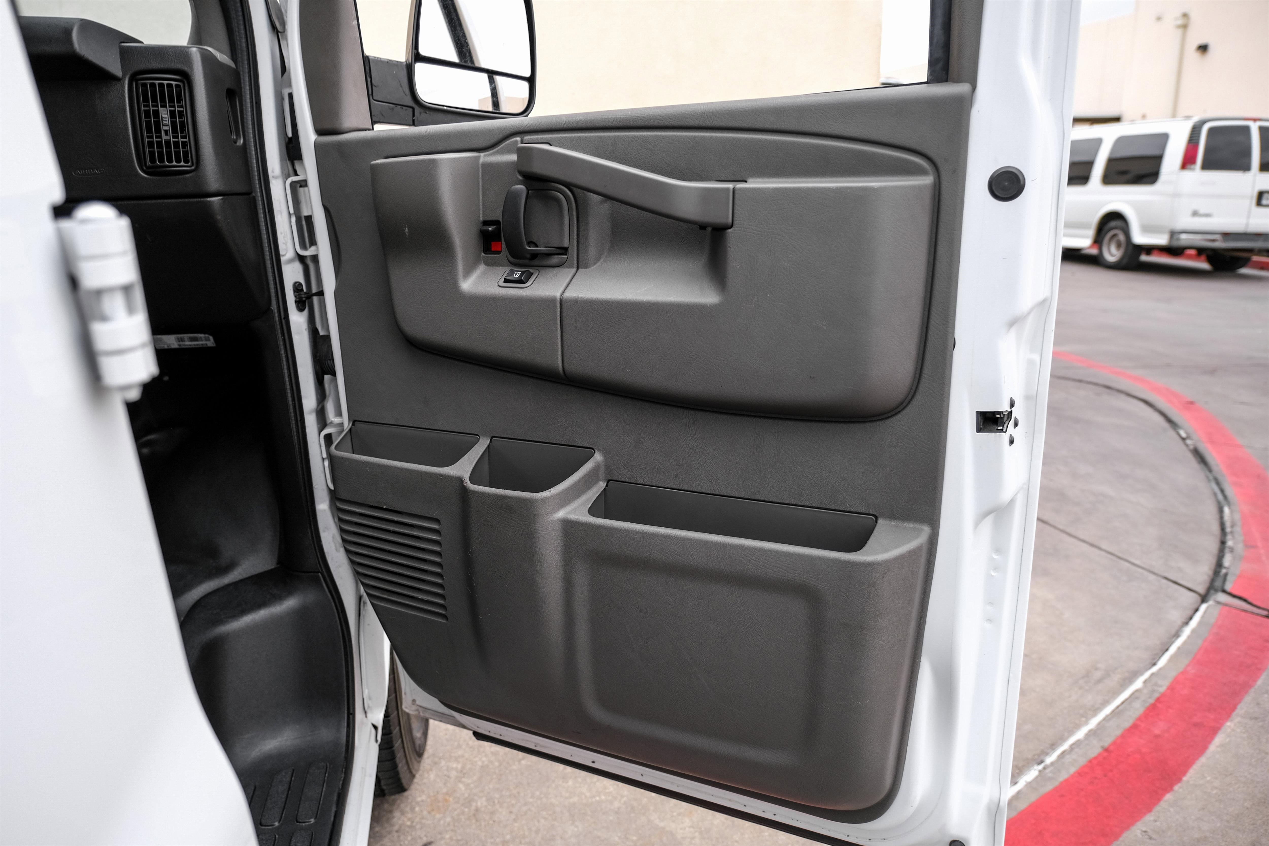 Used 2021 Chevrolet Express 2500 w/ Driver Convenience Package image 29