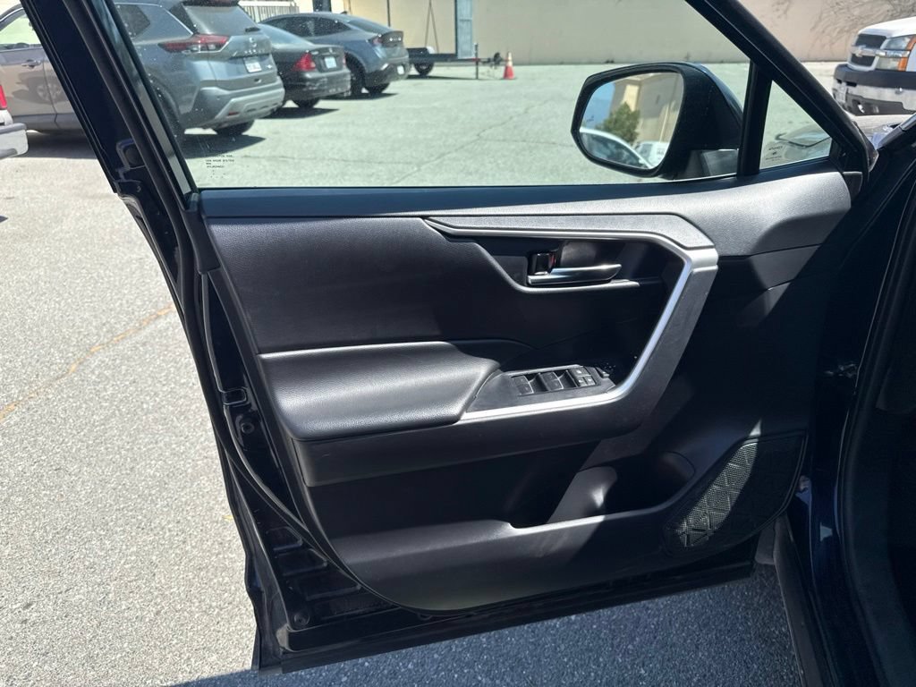 Used 2024 Toyota RAV4 XLE AWD/4WD image 13