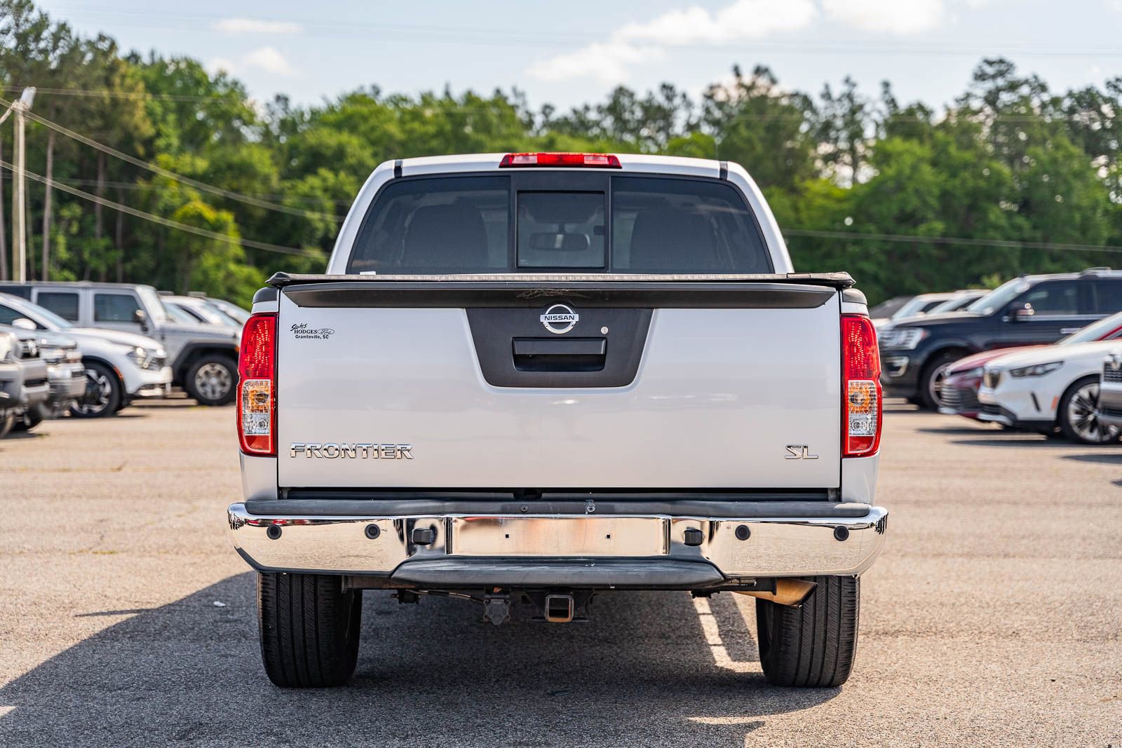 Used 2019 Nissan Frontier SL RWD image 6