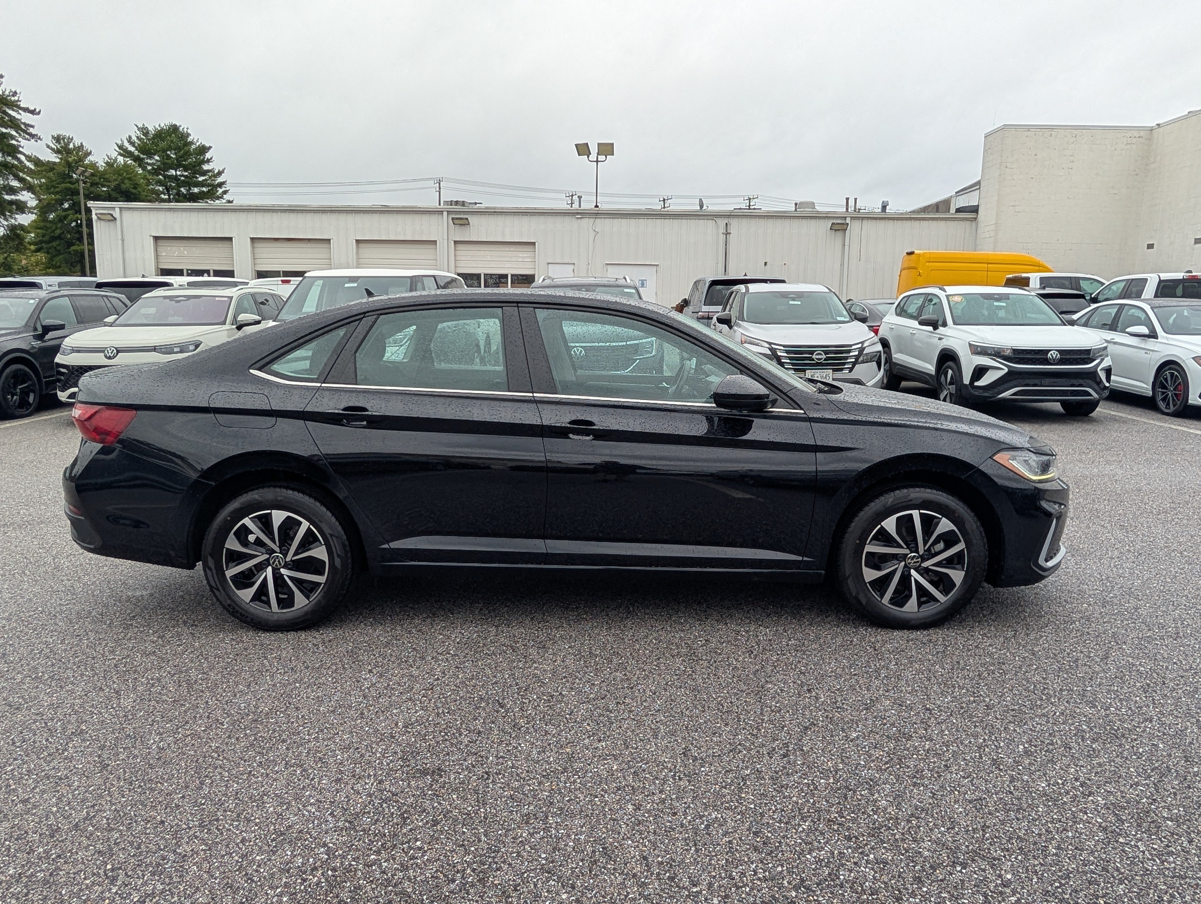 Used 2025 Volkswagen Jetta S FWD image 2