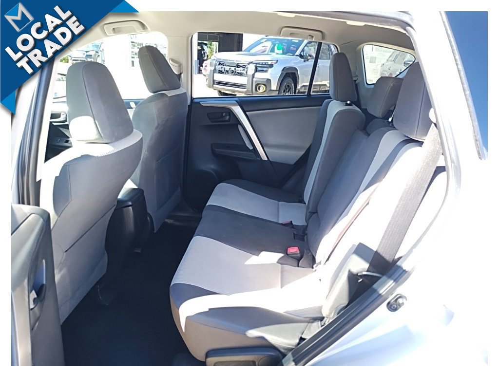Used 2015 Toyota RAV4 LE AWD/4WD image 24