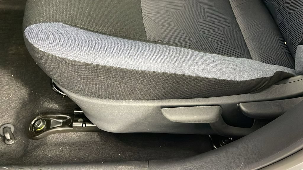 Used 2025 Nissan Versa SV w/ Trunk Package FWD image 30